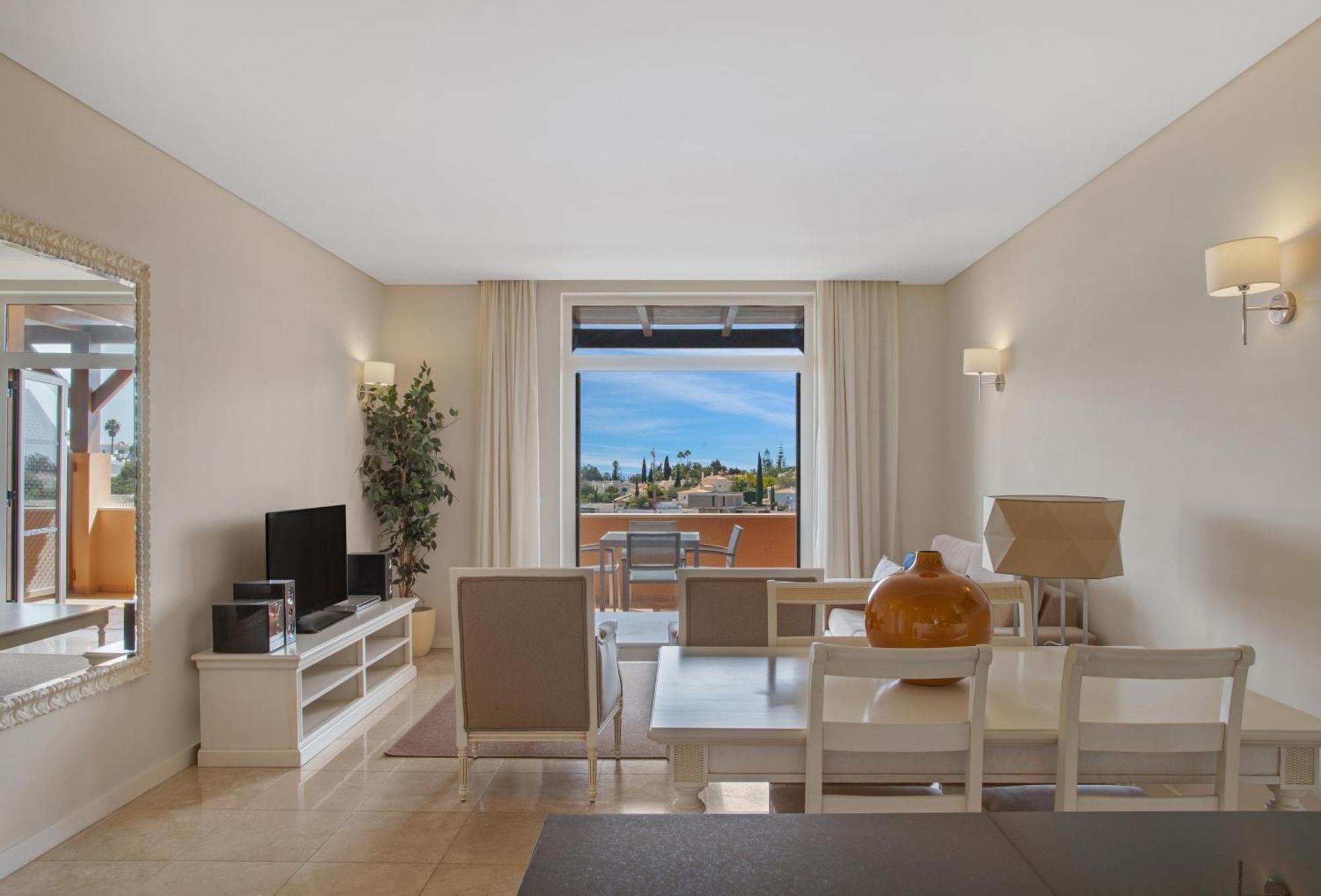 Monte Santo Resort Carvoeiro  Exterior photo A staged living room